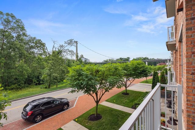105 N Riverview Street, 215, Dublin, OH 43017