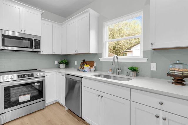 5131 Delta Street, North Charleston, SC 29406