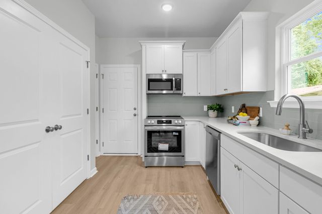 5131 Delta Street, North Charleston, SC 29406