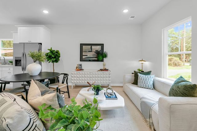 5131 Delta Street, North Charleston, SC 29406