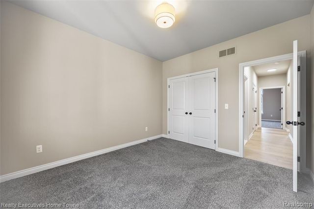 35071 Woodside Drive, Richmond, MI 48062