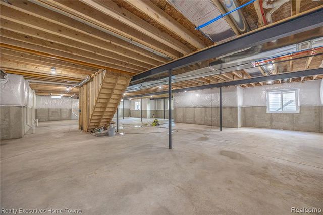 35071 Woodside Drive, Richmond, MI 48062