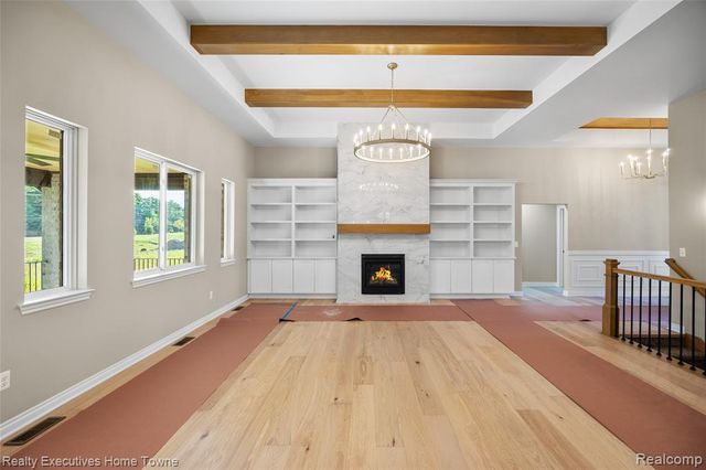 35071 Woodside Drive, Richmond, MI 48062