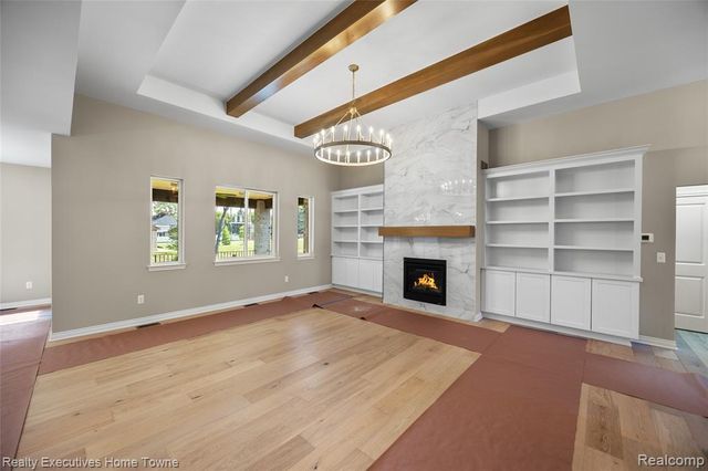 35071 Woodside Drive, Richmond, MI 48062