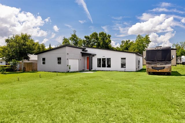 11426 LAKEVIEW DRIVE, Leesburg, FL 34788