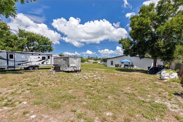 11426 LAKEVIEW DRIVE, Leesburg, FL 34788