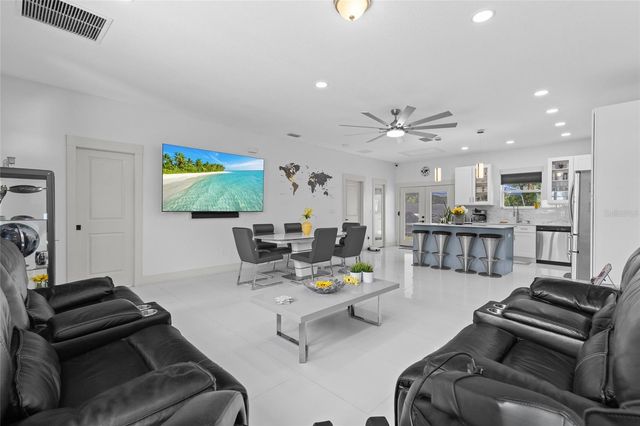 11426 LAKEVIEW DRIVE, Leesburg, FL 34788