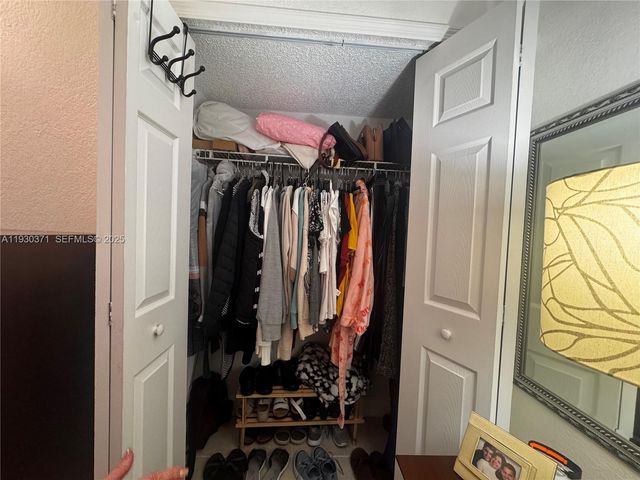 6455 W 27th Ave 44-13, Hialeah, FL 33016