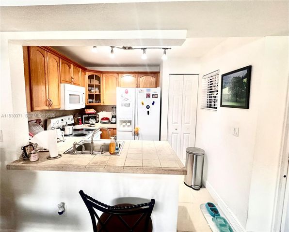 6455 W 27th Ave 44-13, Hialeah, FL 33016