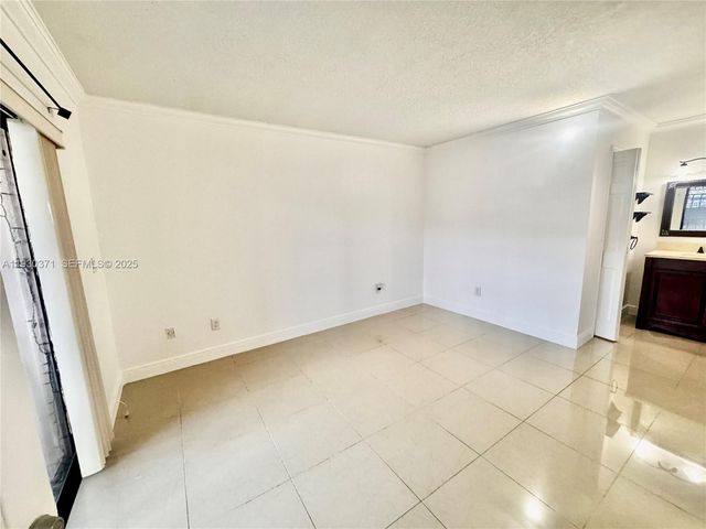 6455 W 27th Ave 44-13, Hialeah, FL 33016
