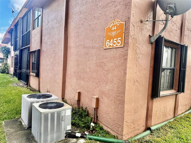6455 W 27th Ave 44-13, Hialeah, FL 33016