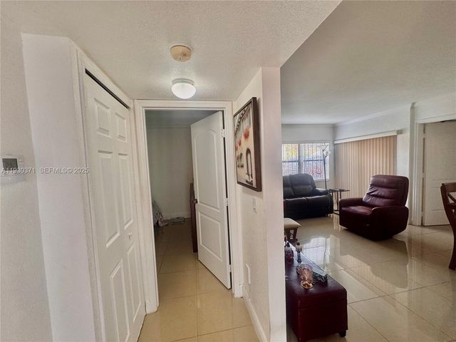 6455 W 27th Ave 44-13, Hialeah, FL 33016