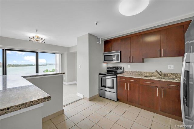 1001 W Jefferson Avenue 9A, Detroit, MI 48226