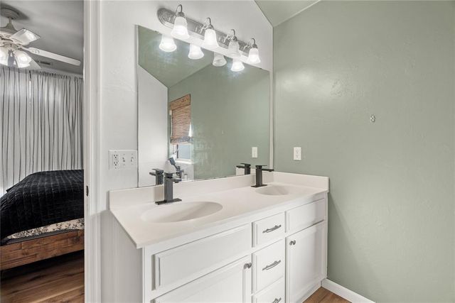 11300 NW 101st Street, Yukon, OK 73099