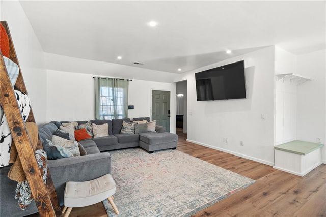 11300 NW 101st Street, Yukon, OK 73099