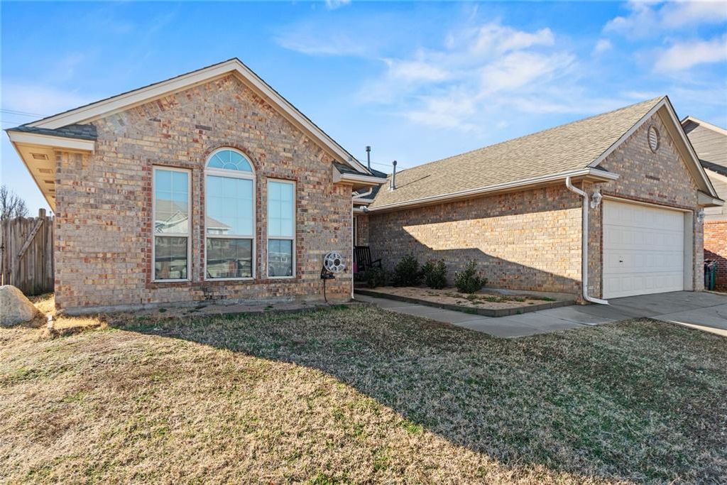 11300 NW 101st Street, Yukon, OK 73099