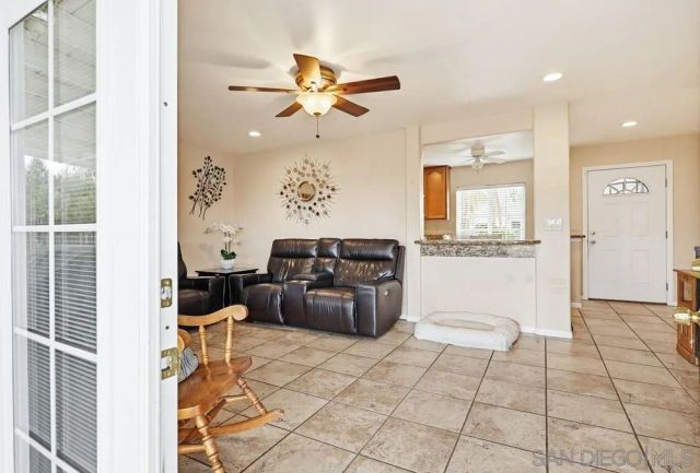 200 Gull Place, El Cajon, CA 92019