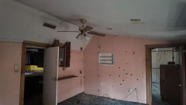 118 S M Avenue, El Reno, OK 73036