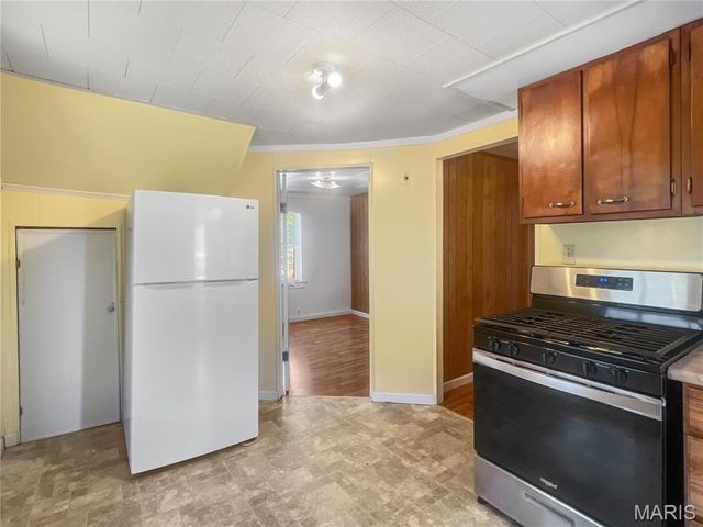 528 E Main Street, Collinsville, IL 62234