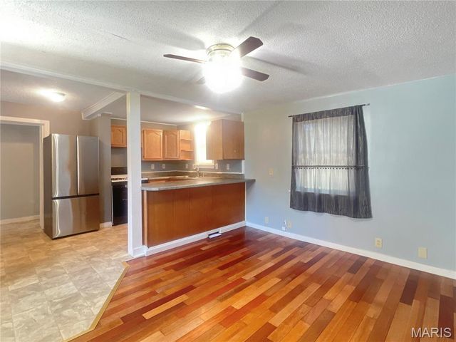 528 E Main Street, Collinsville, IL 62234