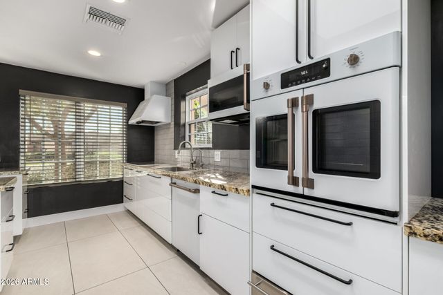 7748 E SOLANO Drive, Scottsdale, AZ 85250