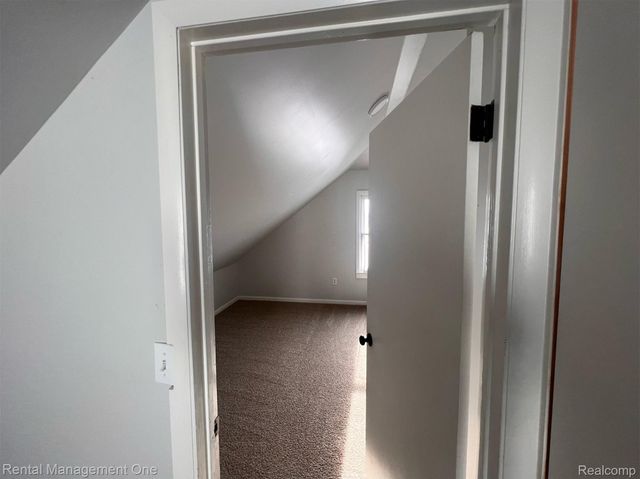 23019 Tuscany Avenue, Eastpointe, MI 48021