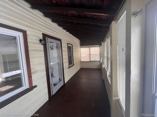 23019 Tuscany Avenue, Eastpointe, MI 48021