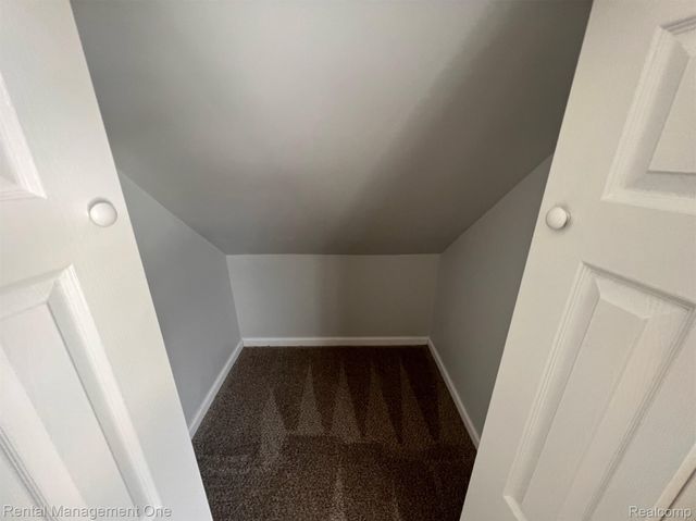 23019 Tuscany Avenue, Eastpointe, MI 48021