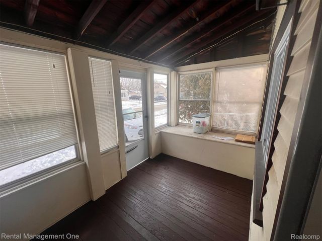 23019 Tuscany Avenue, Eastpointe, MI 48021