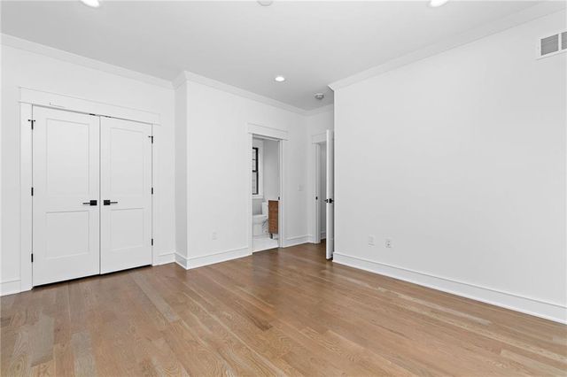 4620 W 70th Terrace, Prairie Village, KS 66208