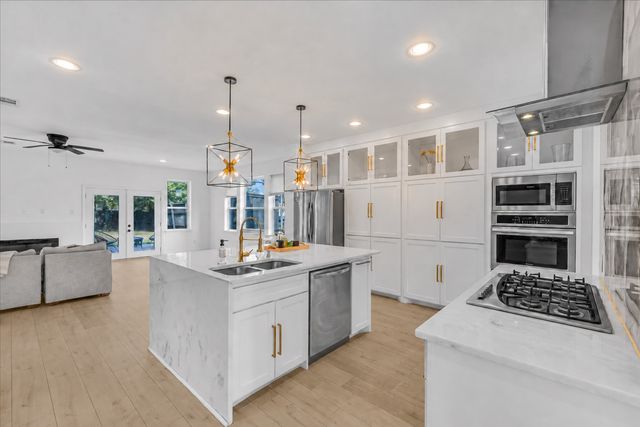 102 Glenn Avenue, Rockwall, TX 75087