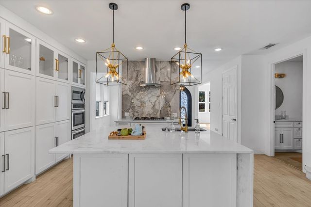 102 Glenn Avenue, Rockwall, TX 75087