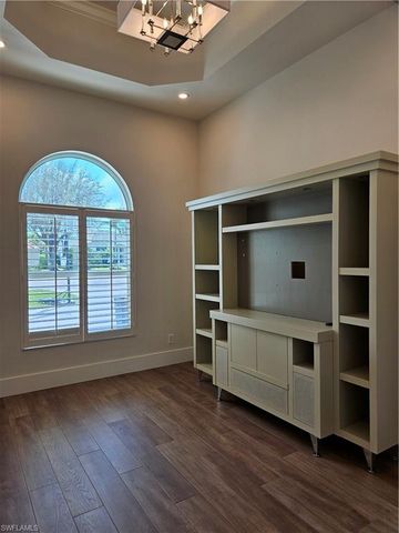 6391 Old Mahogany CT, Naples, FL 34109