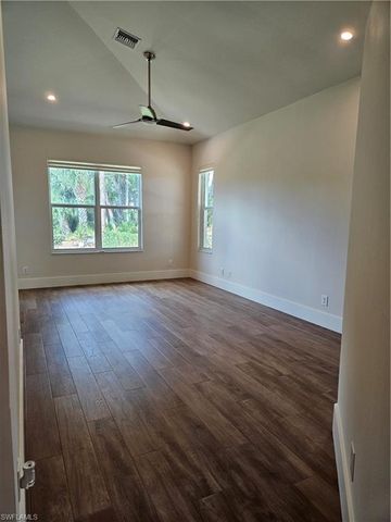 6391 Old Mahogany CT, Naples, FL 34109