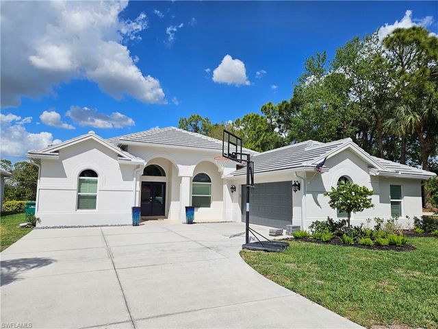 6391 Old Mahogany CT, Naples, FL 34109