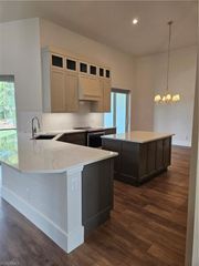 6391 Old Mahogany CT, Naples, FL 34109