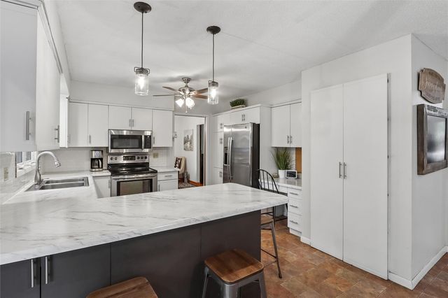 1026 Village Green Blvd, Iowa City, IA 52240