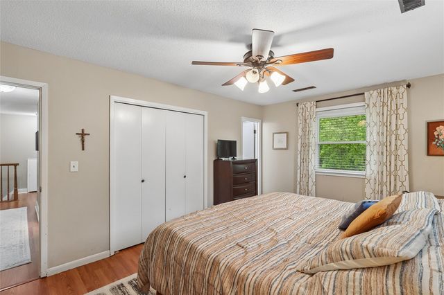 1026 Village Green Blvd, Iowa City, IA 52240