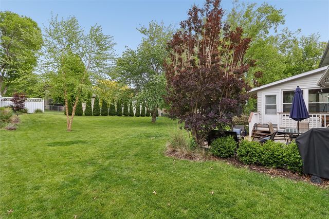 1026 Village Green Blvd, Iowa City, IA 52240