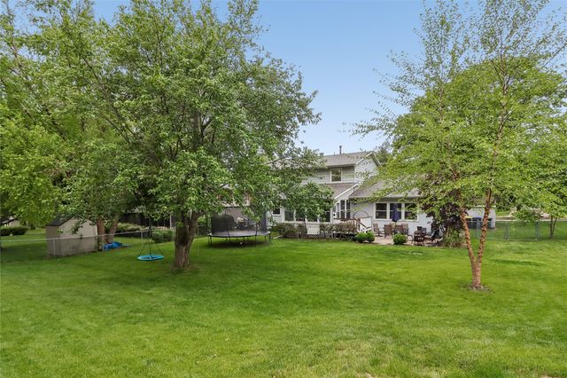 1026 Village Green Blvd, Iowa City, IA 52240