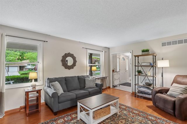 1026 Village Green Blvd, Iowa City, IA 52240