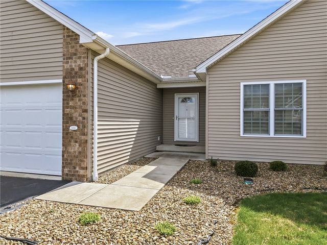 2414 Jillian Ln, Hermitage, PA 16148