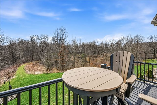 2414 Jillian Ln, Hermitage, PA 16148