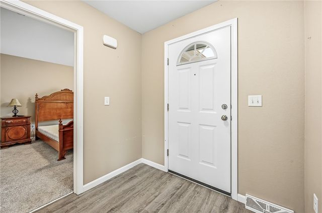 2414 Jillian Ln, Hermitage, PA 16148