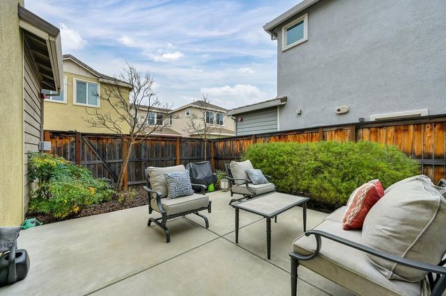 4906 Regatta Ct, Rocklin, CA 95677