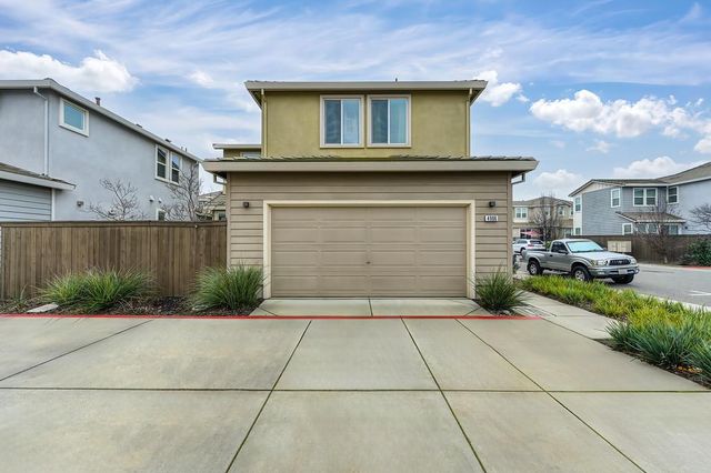 4906 Regatta Ct, Rocklin, CA 95677