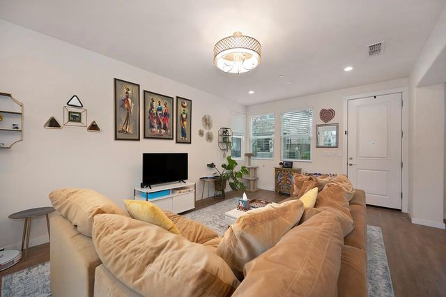 4906 Regatta Ct, Rocklin, CA 95677