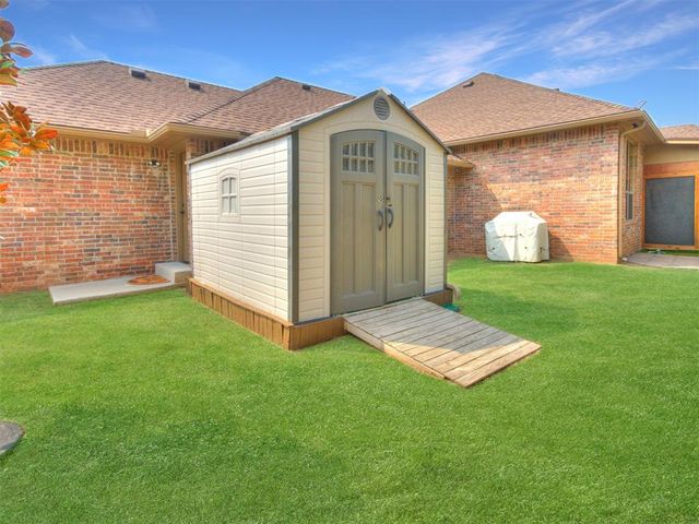 2001 Cade Court, Norman, OK 73071