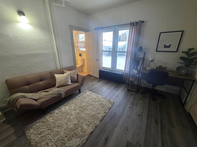 708 Park Street, Reinbeck, IA 50669