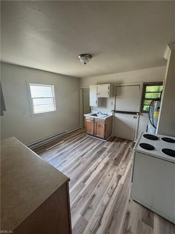 1337 Marshall Ave # B, Norfolk, VA 23504